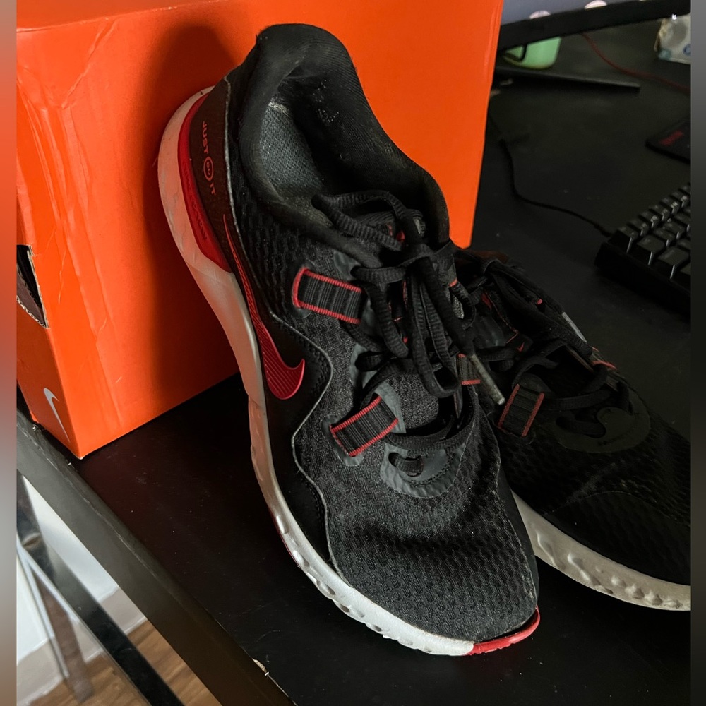 Men Nike Shoes